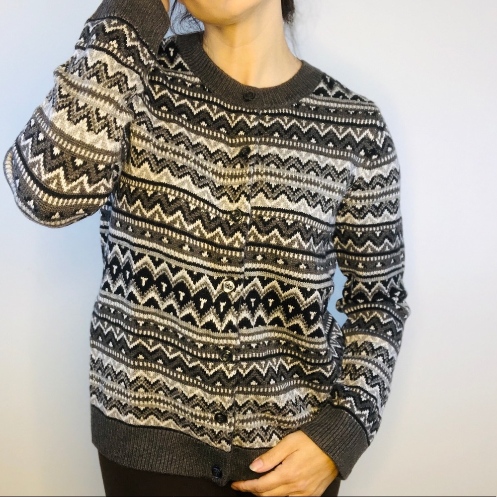 Talbots cardigan Lambwool blend, warm, size M.